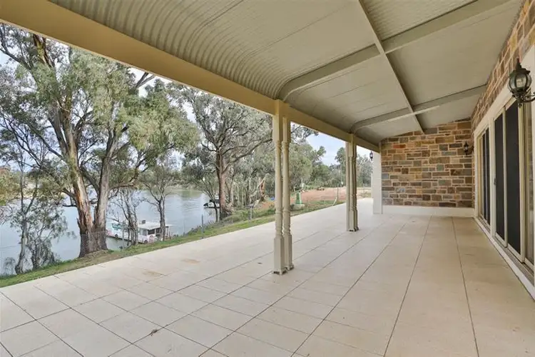 209 West Road, Buronga NSW 2739