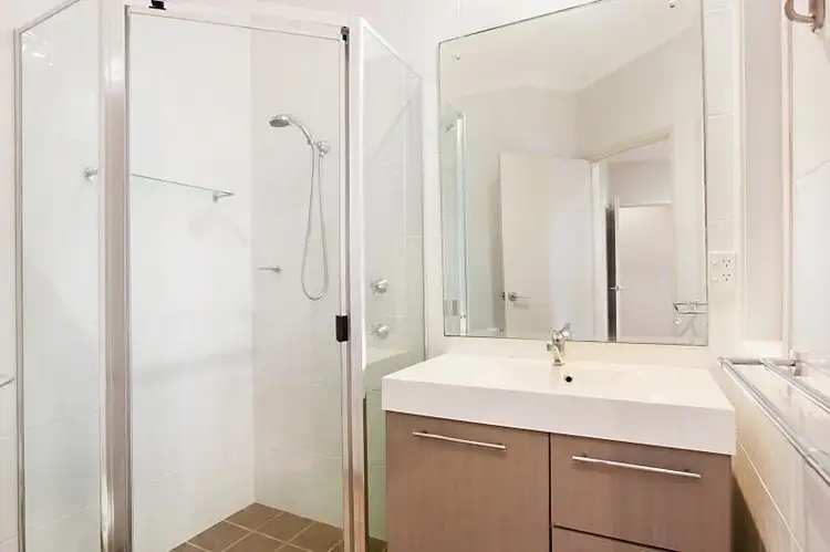 Fifth view of Homely villa listing, 2/224 Glebe Road, Merewether NSW 2291