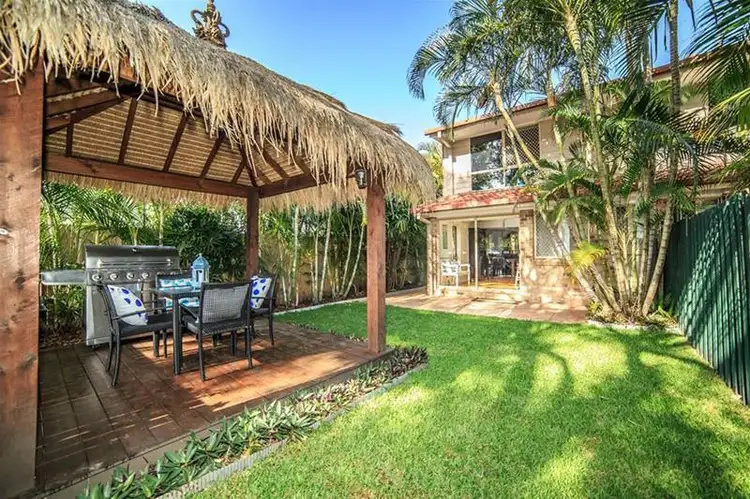 2/34 Nobby Parade, Miami QLD 4220