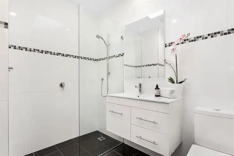 Fifth view of Homely apartment listing, 2/34 Alma Road, Camberwell VIC 3124