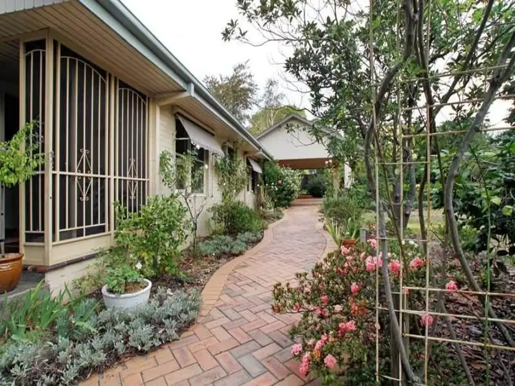Second view of Homely house listing, 3 Aringa Court, Heathmont VIC 3135