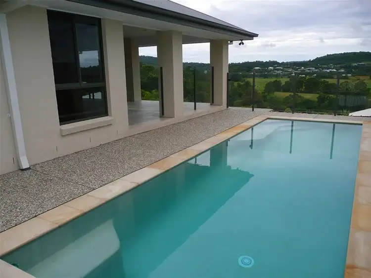 6 Woodview Court, Maudsland QLD 4210