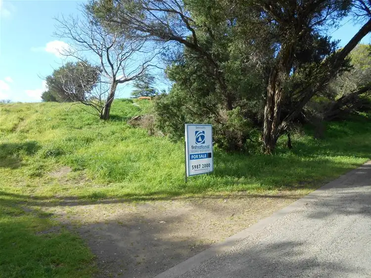 12 Niblick Street, Rye VIC 3941