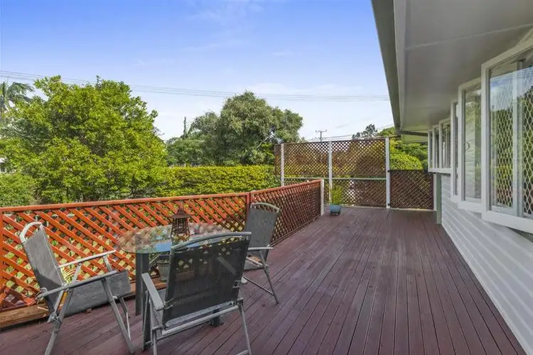 2 Reynton Street, Currumbin Waters QLD 4223