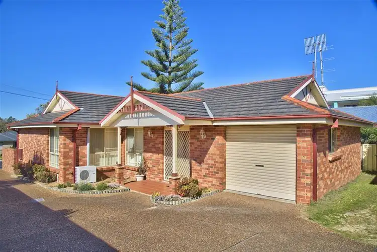 25 Gosford Avenue, The Entrance NSW 2261