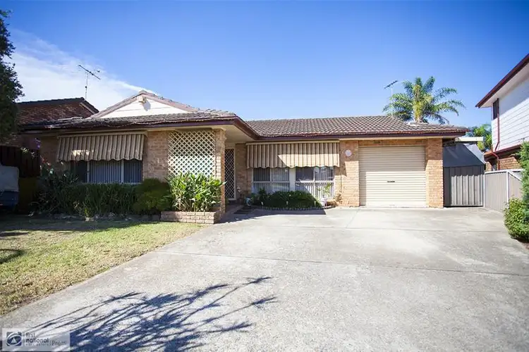 15 Haslewood Place, Hinchinbrook NSW 2168