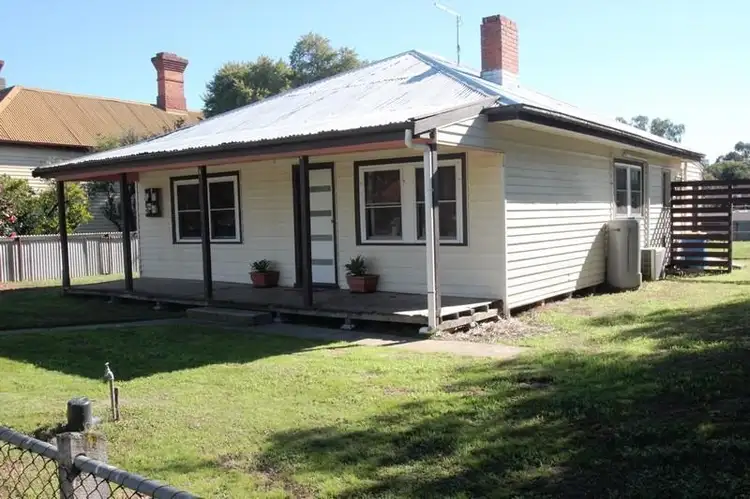 56 Hennessy Street, Tocumwal NSW 2714