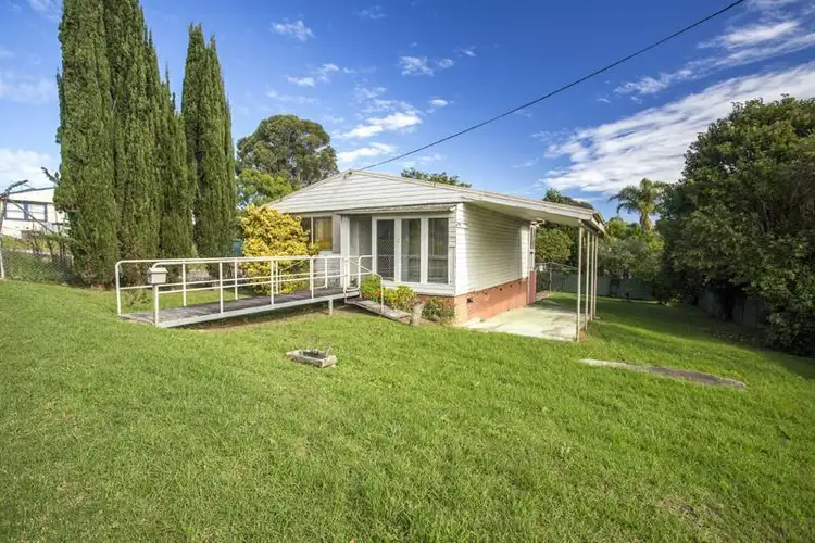 12 Gregory Street, Batemans Bay NSW 2536