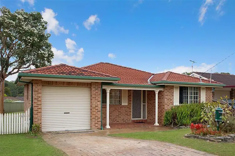 24 Scenic Circle, Budgewoi NSW 2262