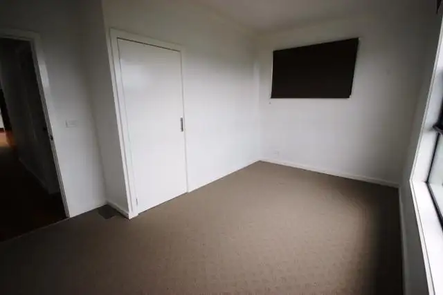 Fourth view of Homely house listing, 5 Ilex Avenue, Warrnambool VIC 3280