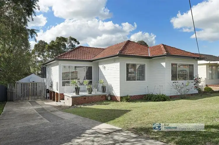 24 Coral Sea Avenue, Shortland NSW 2307