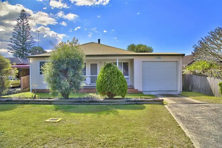 12 Yeddenba Avenue, Blue Bay NSW 2261