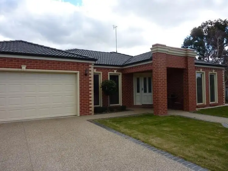 74 Murray Street, Tocumwal NSW 2714