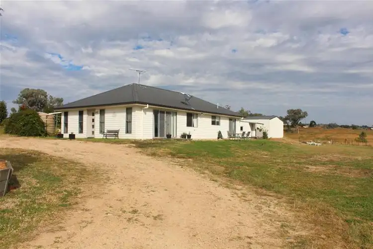 54 Fullers Lane, Inverell NSW 2360