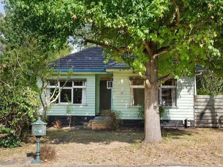 17 Farnley Street, Croydon VIC 3136