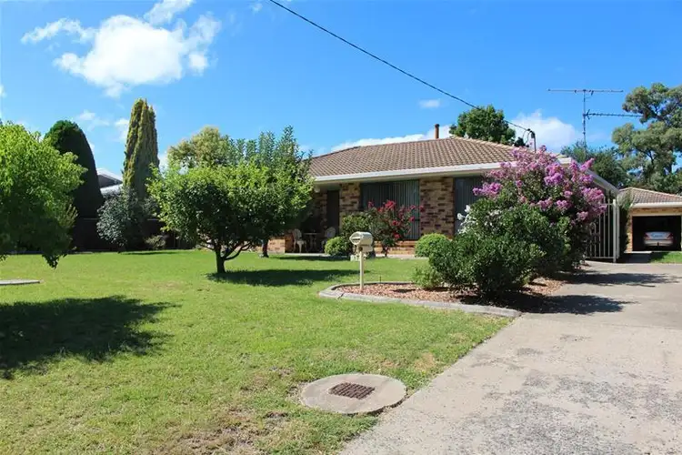 17 Zircon Street, Inverell NSW 2360