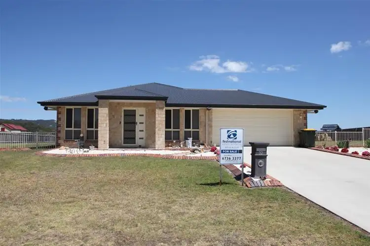 32 Parkes Drive, Tenterfield NSW 2372