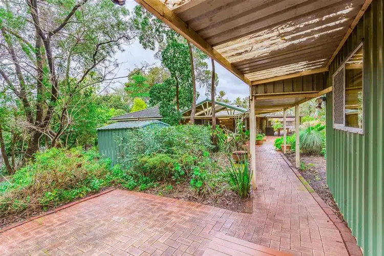 62 Valley View  Road, Roleystone WA 6111
