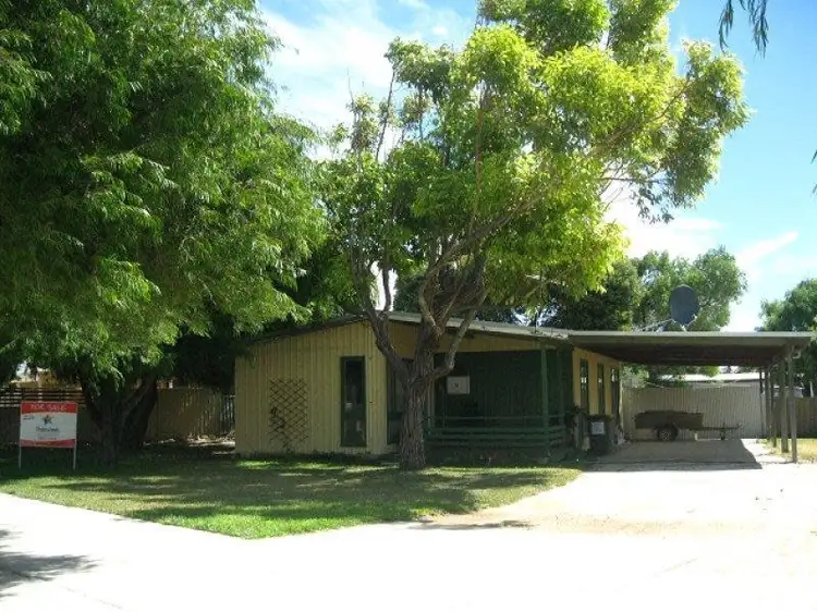 4 LESUEUR Drive, Jurien Bay WA 6516