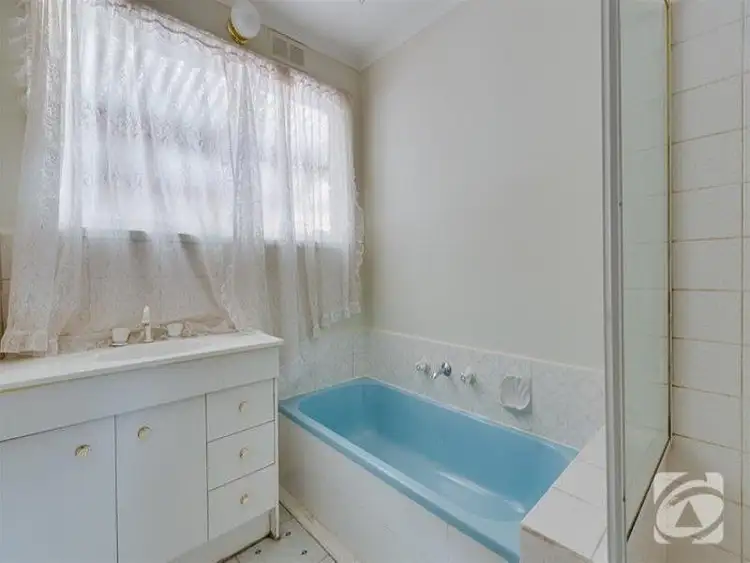 Fifth view of Homely house listing, 3 Vista Drive, Melton VIC 3337