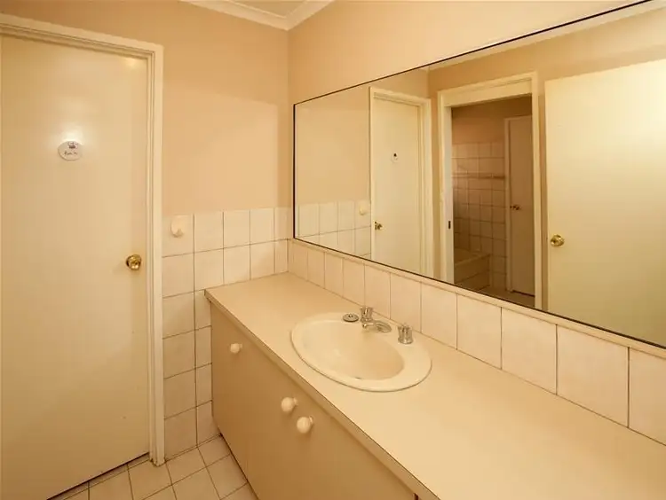 Fifth view of Homely house listing, 12 Nicholi Crescent, Lake Albert NSW 2650