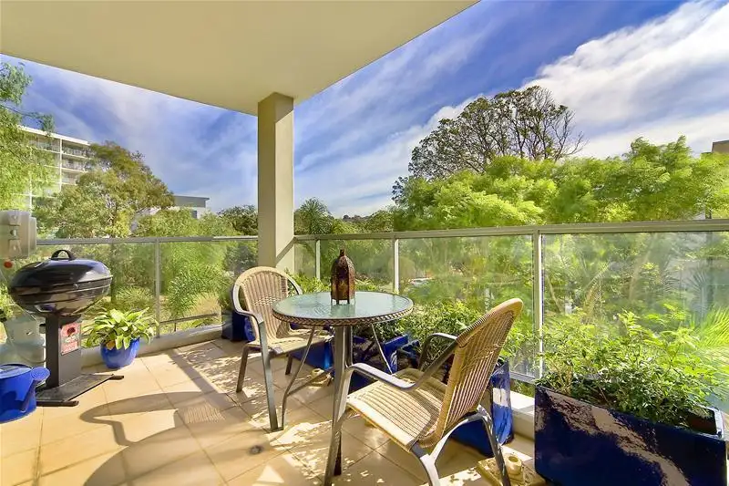 Main view of Homely unit listing, 22b/31-37 Pacific Parade, Dee Why NSW 2099