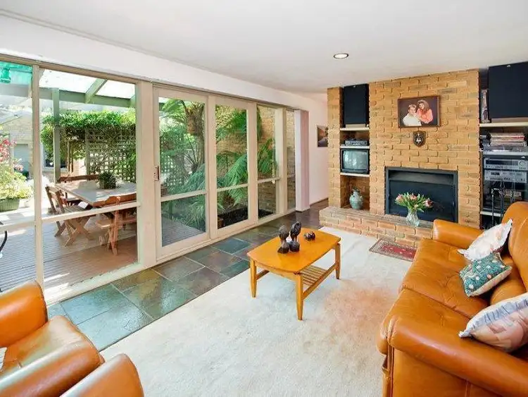 49 Langdale Drive, Croydon Hills VIC 3136