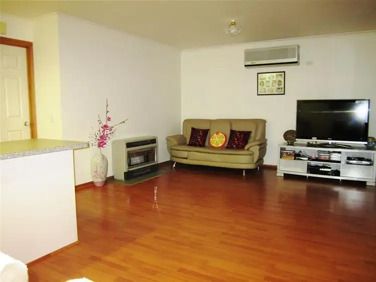 Fifth view of Homely unit listing, 1/23 Radiant Crescent, Forest Hill VIC 3131