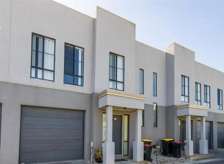 20/62 Andrew Street, Melton South VIC 3338