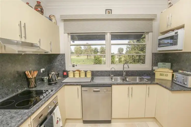 Seventh view of Homely house listing, 16 Krake Road, Red Cliffs VIC 3496