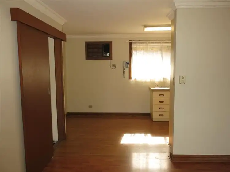 Fifth view of Homely unit listing, 2/6 Shaw Street, Wagga Wagga NSW 2650