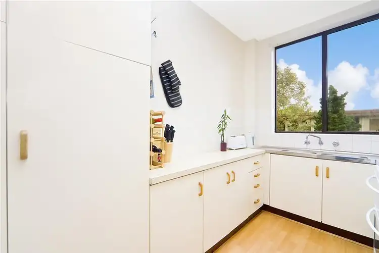 Third view of Homely unit listing, 17/46 The Crescent, Dee Why NSW 2099