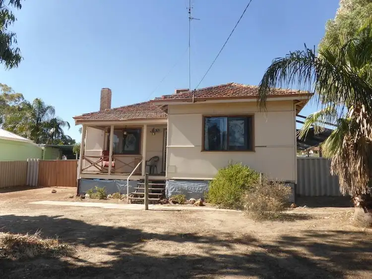 14 Walarat Road, Northam WA 6401