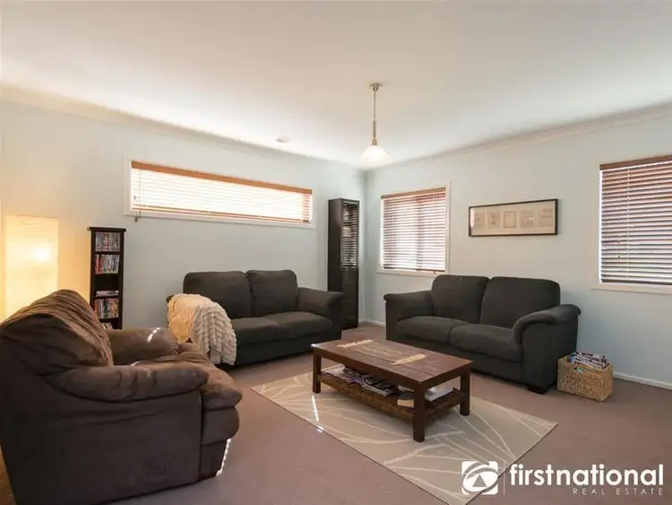 Fifth view of Homely house listing, 10 Daventry Court, Berwick VIC 3806