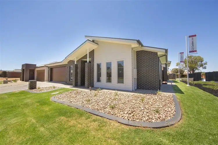 Second view of Homely house listing, 2 Cleek Way, Mildura VIC 3500