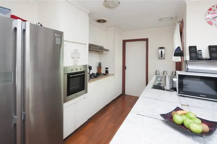 Sixth view of Homely house listing, 6 Axedale Crescent, Endeavour Hills VIC 3802