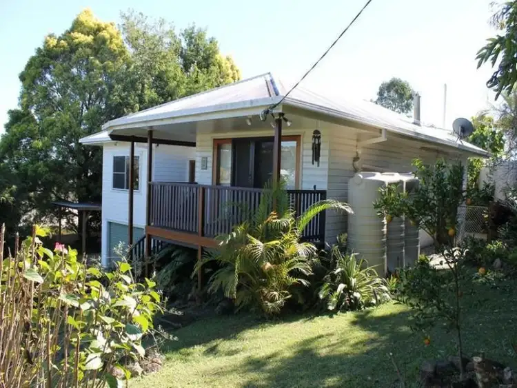 2 Avoca Lane (off Crescent St), Lismore NSW 2480
