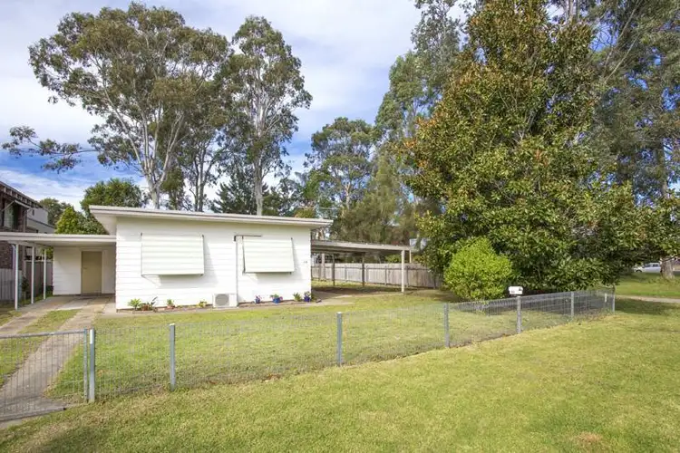 22 Wallaringa Street, Surfside NSW 2536