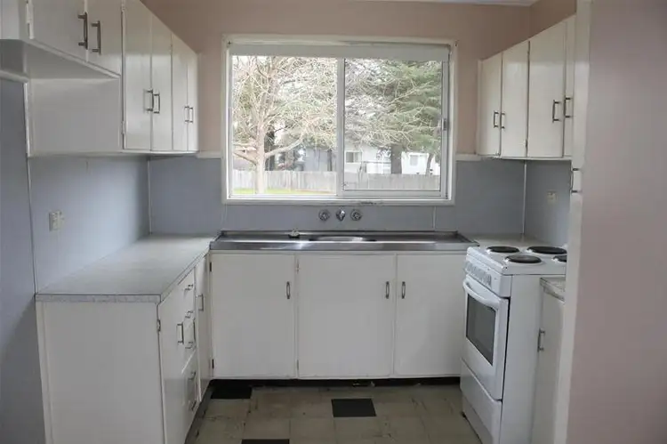 Third view of Homely semi-detached listing, 5 Glenelg Road, Armidale NSW 2350