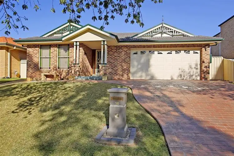 16 Lincoln Grove, Harrington Park NSW 2567