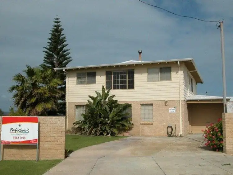 Second view of Homely house listing, 27A COUBROUGH Place, Jurien Bay WA 6516