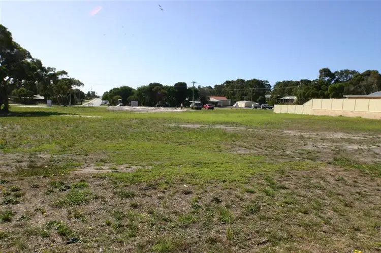 24 Junction Street, Mckail WA 6330