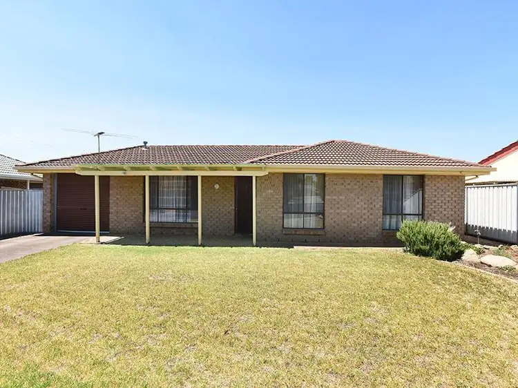 10 McMahon Road, Morphett Vale SA 5162