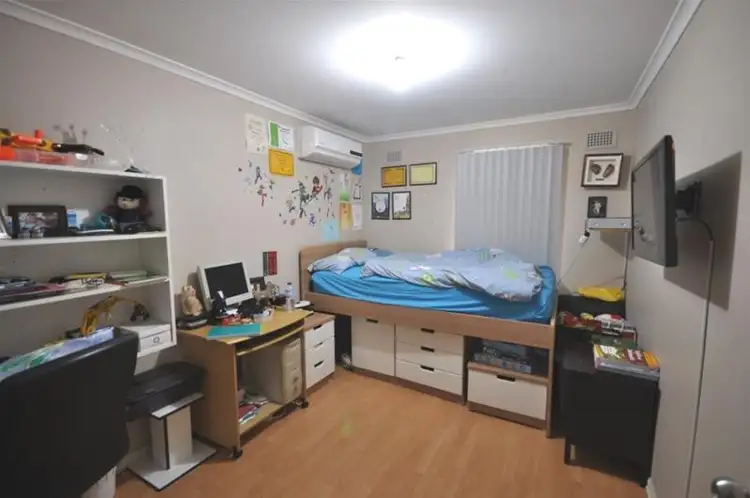 Sixth view of Homely house listing, 13 Hebblewhite Place, Bonnyrigg NSW 2177