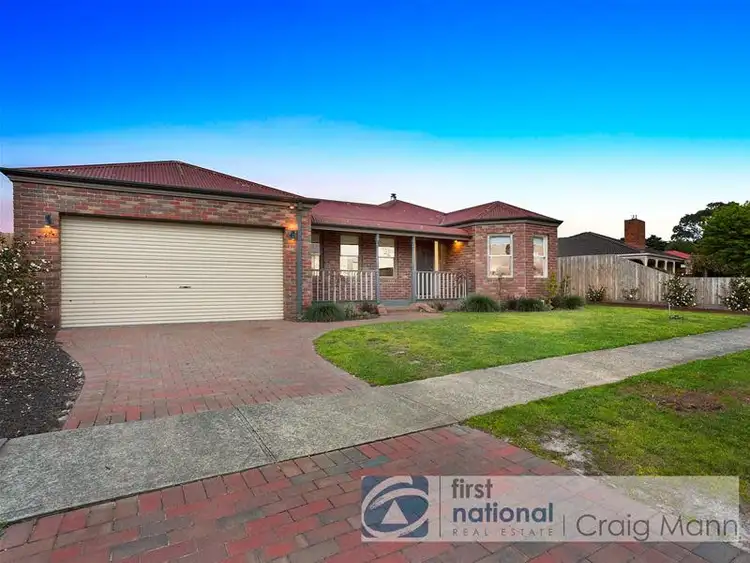 18 Somerville Crescent, Somerville VIC 3912