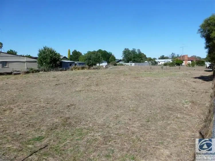 3 Blocks, 95 Commercial Street, Walla Walla NSW 2659