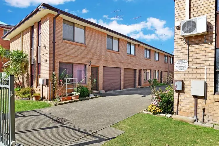 2/256 - 258 River Avenue, Carramar NSW 2163