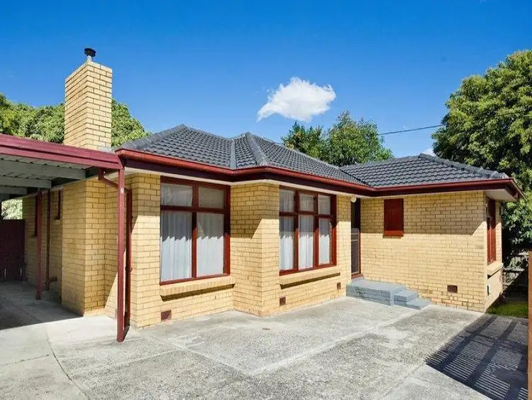Main view of Homely unit listing, 2/11 Charles Street, Ringwood East VIC 3135