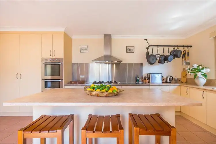 64 Elizabeth Drive, Broulee NSW 2537