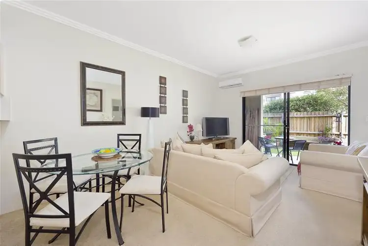 9/2-10 Hawkesbury Avenue, Dee Why NSW 2099